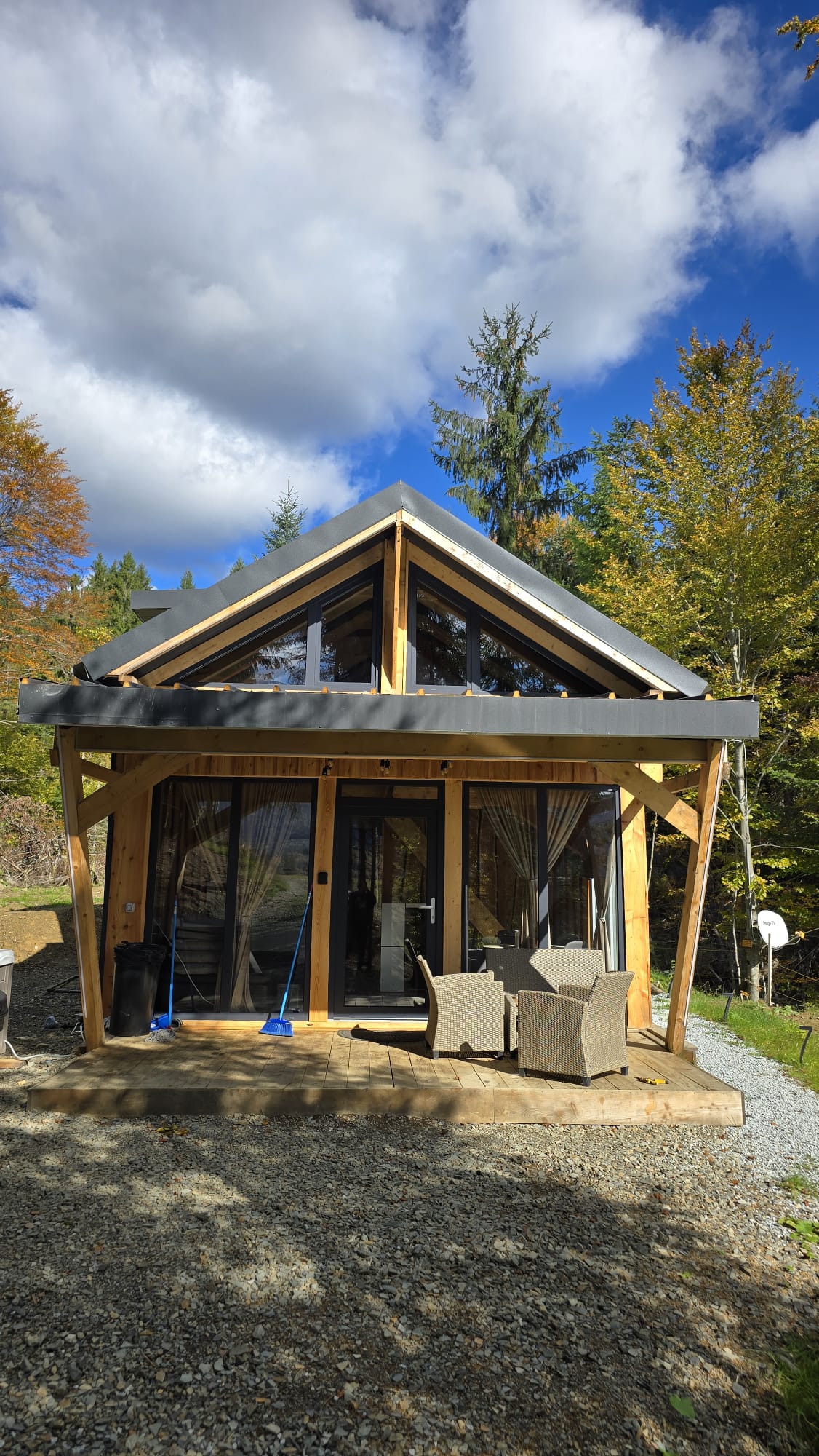 Lăcașul Lupilor – vedere exterioară